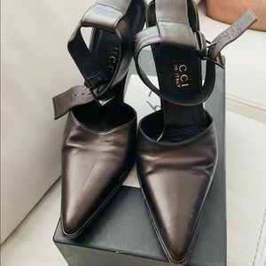 Gucci vintage heels size 7B